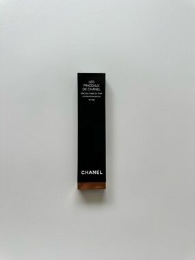 CHANEL LES PINCEAUX DE CHANEL Foundation Brush N°100 New in Box